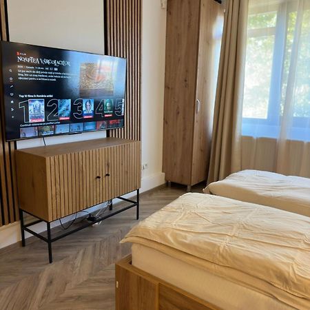 One Room Apartment- Self Check-In 24H Resita Ngoại thất bức ảnh